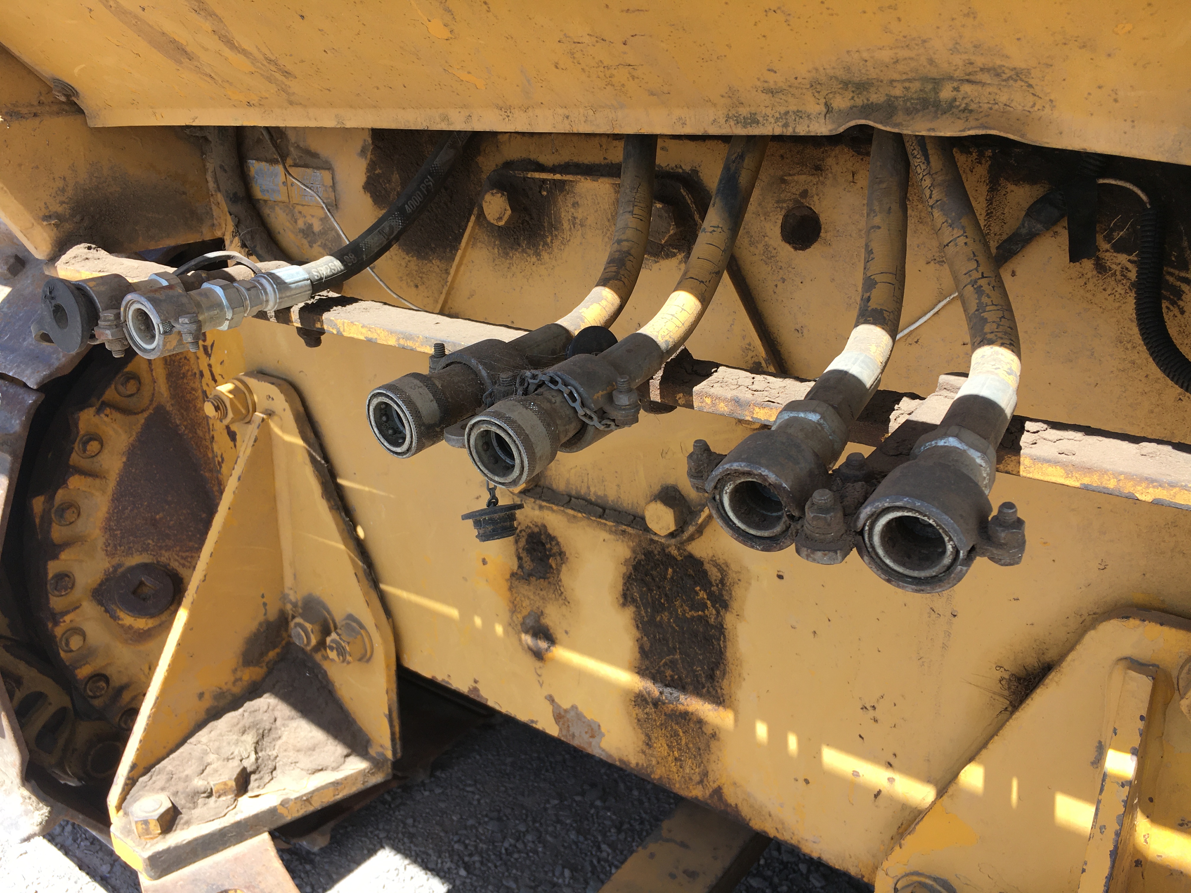 ./imagenes/INVOICE/2019/16680/TRACTOR CAT D6C (12).JPG